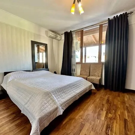 Boutique, Blloku Casa Vacanze * Τίρανα